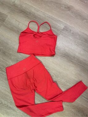 BEYOND YOGA set